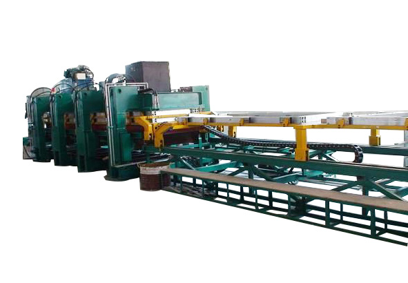 2+2非連續性聚氨酯設備